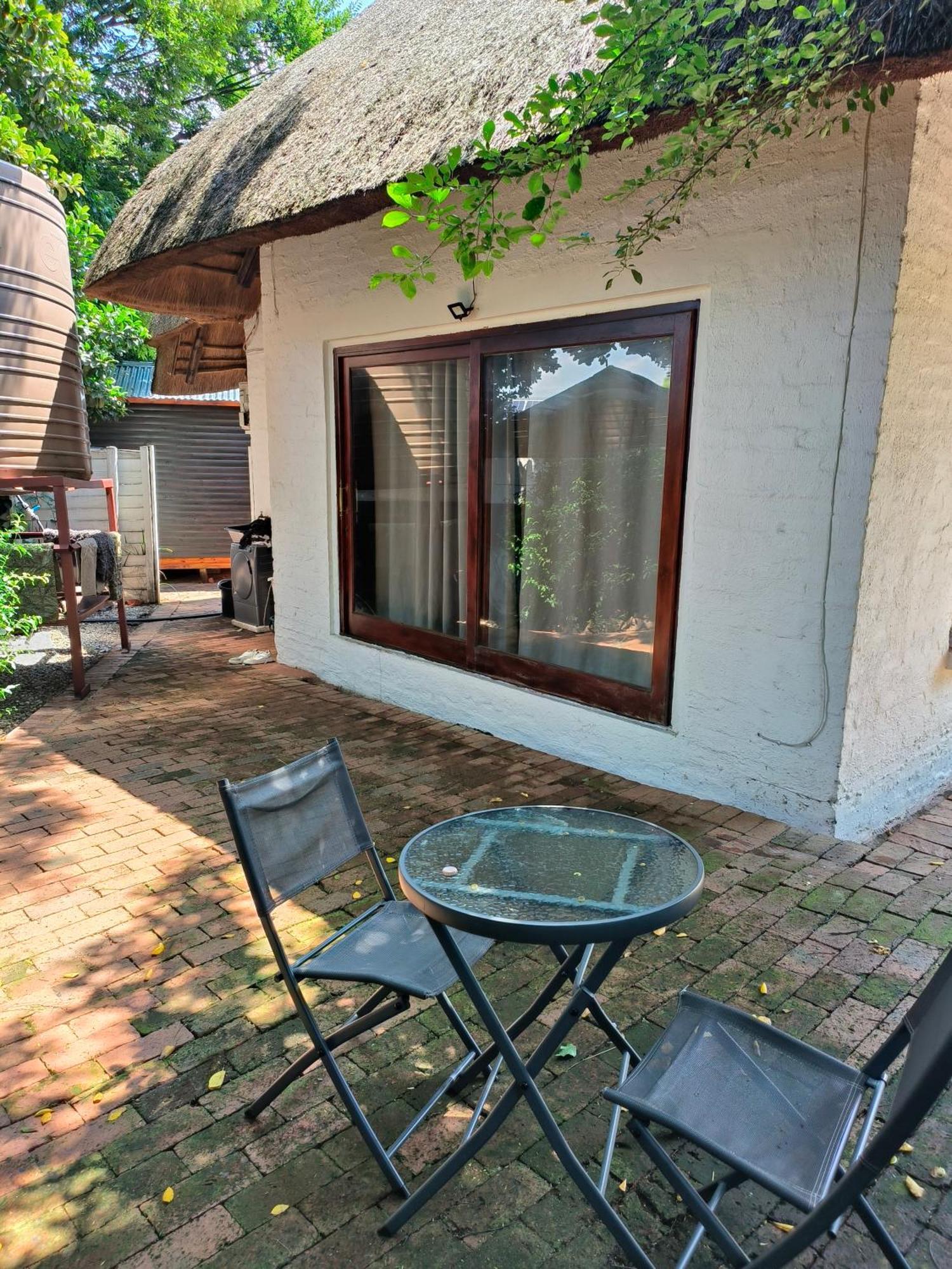 Libra Lodge Sandton Eksteriør billede